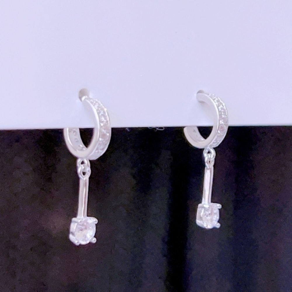 Sterling silver C-hoop earrings - Picture 8 of 11